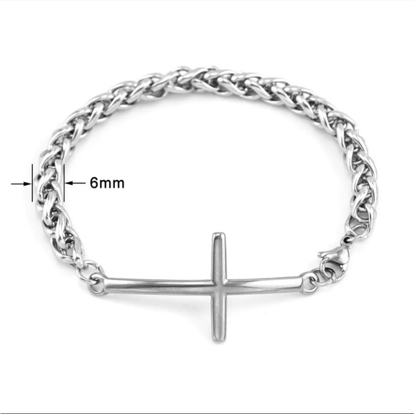 Men’s stainless steel silver cross bracelet - Picture 2 of 2
